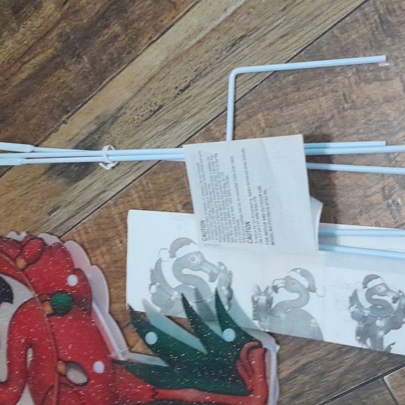 3 Christmas Flamingo Pathway Markers Light Up with Ground Stakes New in Box - Picture 7 of 8